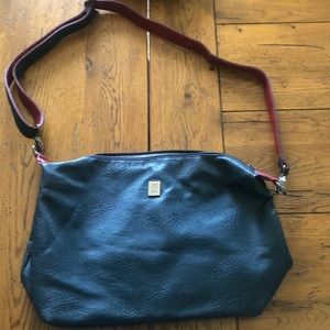 Brand new without tags. Purse